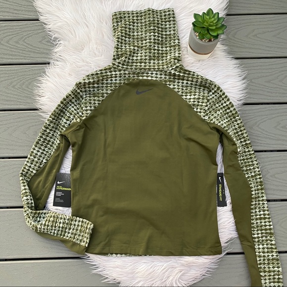 Nike Tops - Nike Pro Hyperwarm Top